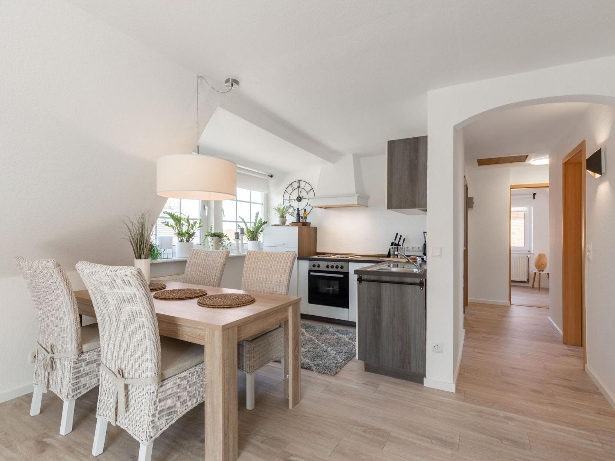 Enticing Holiday Home In Oldenburg With Garden Near Sea Dannau Dış mekan fotoğraf